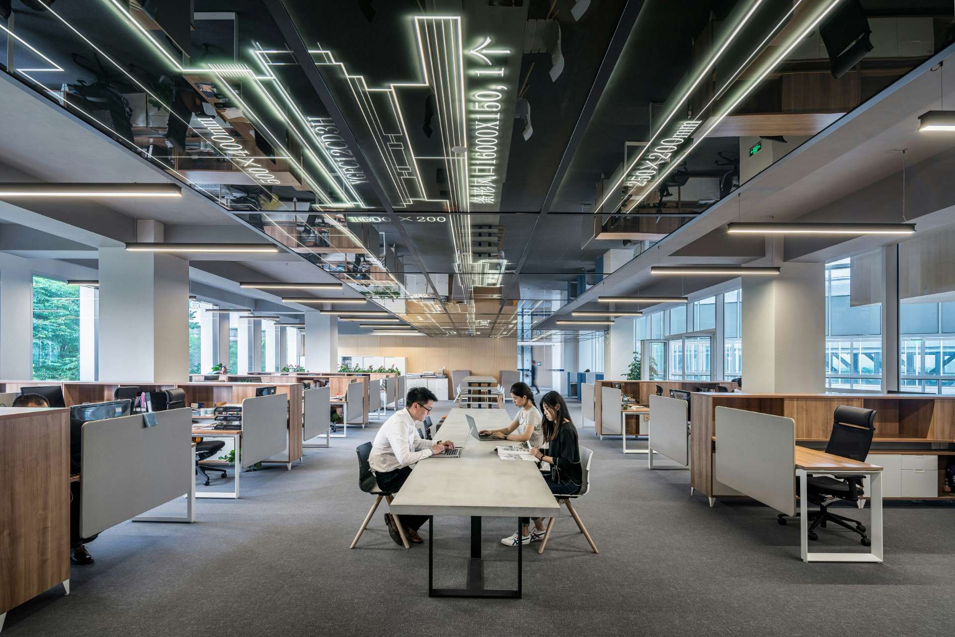 新闻发稿哪家便宜，新闻稿在哪个软件写封面配图